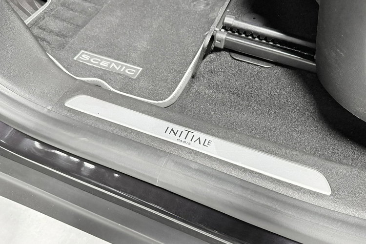 Renault Grand Scenic 1.6 DCi 160KM Initiale Paris BOSE Head-Up LED 7-osób KeyLess AUTOMAT zdjęcie 45