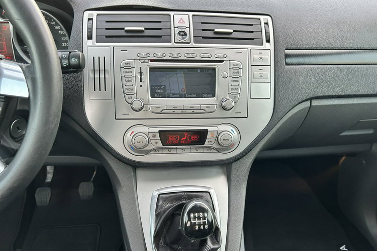 Ford Kuga TITANIUM 4x4 zdjęcie 12