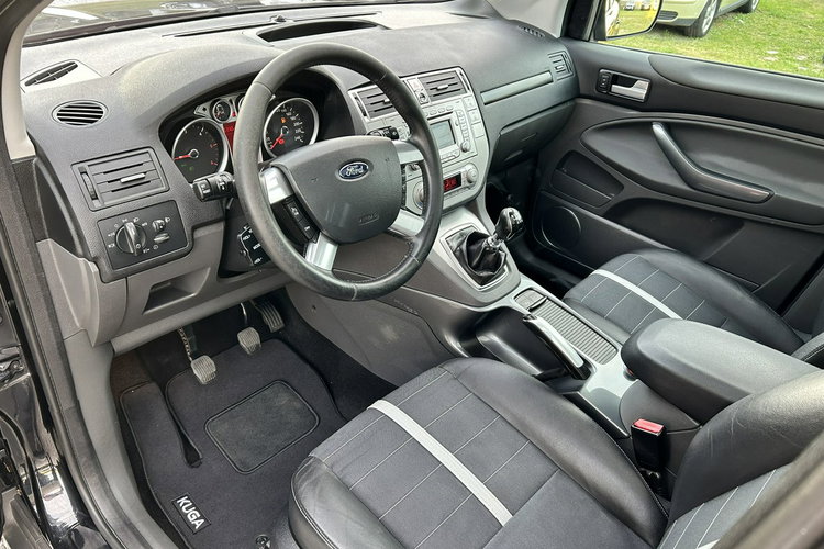 Ford Kuga TITANIUM 4x4 zdjęcie 9