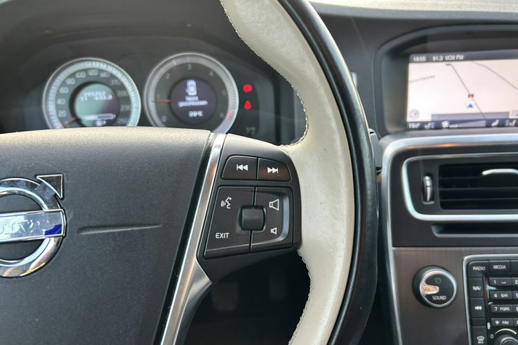 Volvo S60 zdjęcie 17