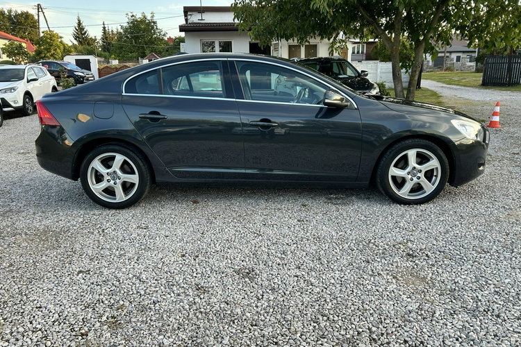Volvo S60 zdjęcie 4