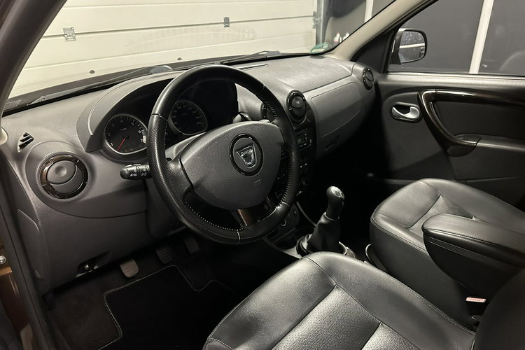 Duster Dacia Duster 1.6 Benz Alu Klima REJ PL Gwarancja zdjęcie 6
