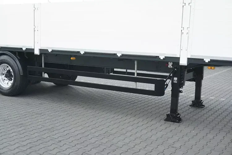 Schwarzmuller / BURTOWA / BUDOWLANA / OŚ PODNOSZONA zdjęcie 13