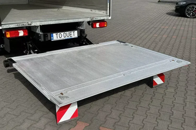 Iveco Daily 35C16 V zdjęcie 17