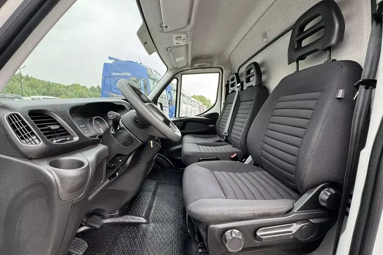 Iveco Daily 35C16 V zdjęcie 20