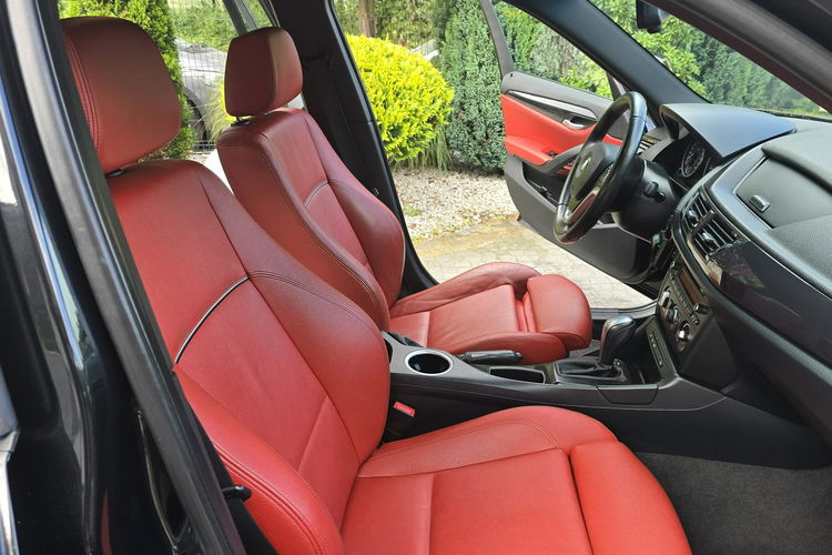 BMW X1 sDrive18i / 2.0 benzyna 150KM / Bezwypadkowa / Mały przebieg zdjęcie 13