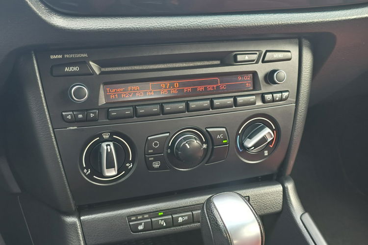 BMW X1 sDrive18i / 2.0 benzyna 150KM / Bezwypadkowa / Mały przebieg zdjęcie 16
