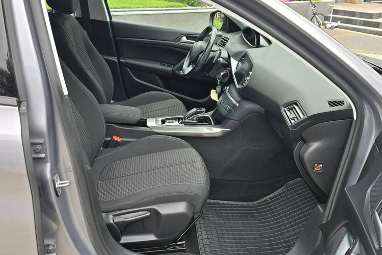 Peugeot 308 1.5 BlueHDi 130KM Nawigacja / I-właściciel / zdjęcie 5