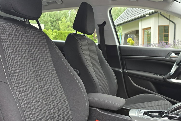 Peugeot 308 1.5 BlueHDi 130KM Nawigacja / I-właściciel / zdjęcie 6