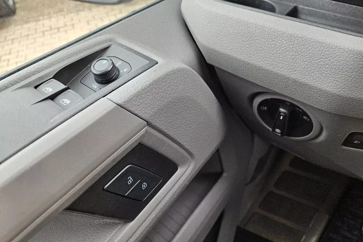Volkswagen Crafter L3H2 84999zł NETTO 2.0 TDi/140KM zdjęcie 20