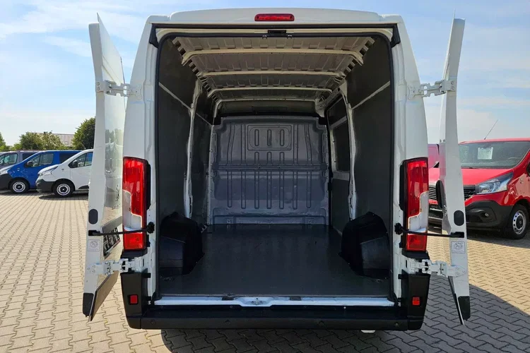 Peugeot boxer L2H2 55999zł NETTO 2.2 HDi/140KM zdjęcie 13