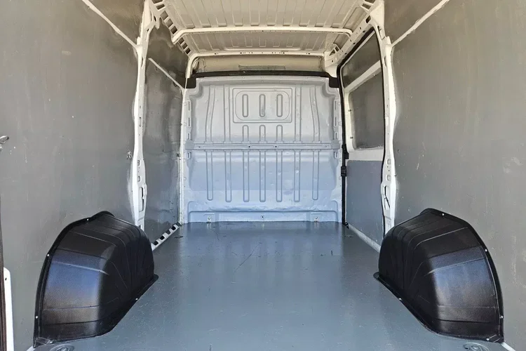 Peugeot boxer L2H2 55999zł NETTO 2.2 HDi/140KM zdjęcie 14