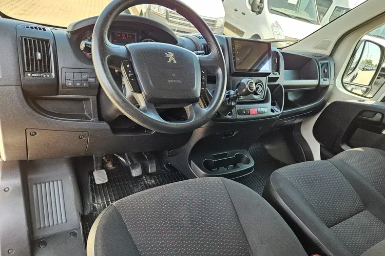 Peugeot boxer L2H2 55999zł NETTO 2.2 HDi/140KM zdjęcie 19