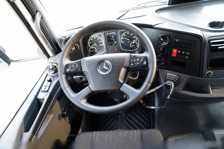 Mercedes ATEGO 1521 / IZOTERMA / KONTENER / WINDA BAR - 1500KG / POLSKA zdjęcie 33