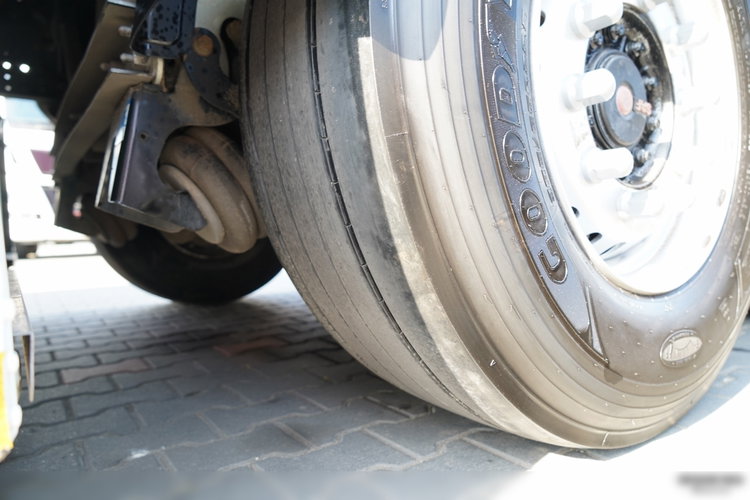 Schmitz / FIRANKA / WINDA ZAŁADOWCZA / 2x OŚ PODNOSZONA / KOSZ NA PALETY / zdjęcie 27