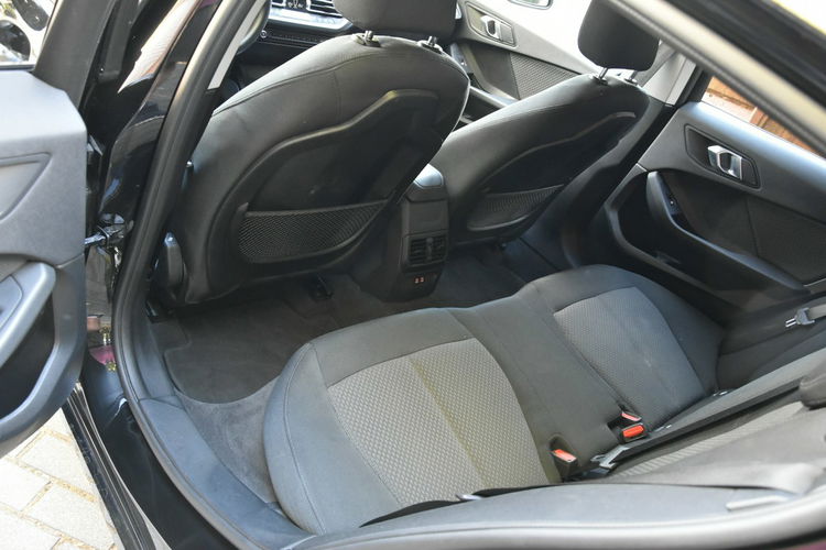 BMW 118 F40 118i 140KM Automat 2022r. Virtual FullLED NAVi el klapa pakietZIMA zdjęcie 14