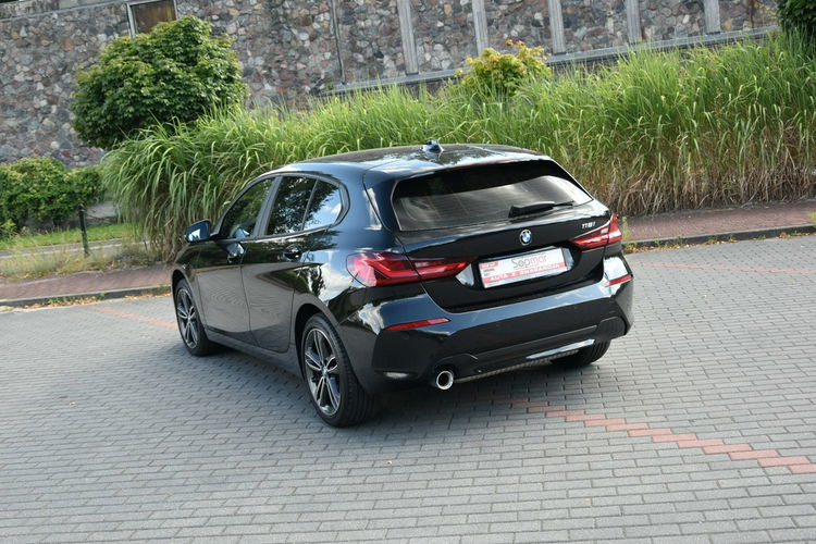 BMW 118 F40 118i 140KM Automat 2022r. Virtual FullLED NAVi el klapa pakietZIMA zdjęcie 20