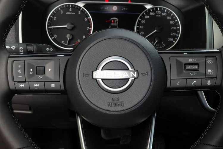 Nissan Qashqai Fabrycznie NOWY faktura VAT zdjęcie 13