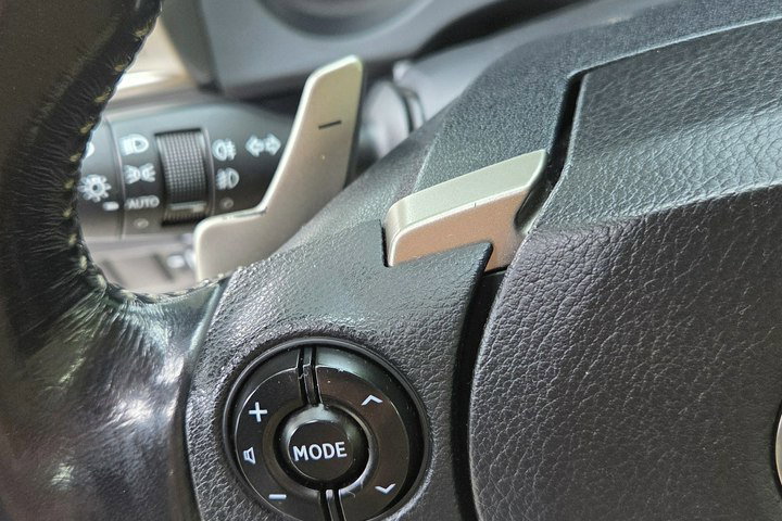 Lexus IS 2.5 Hybrid Hand Free PDC Jasna Skóra Kamera Ast. park Navi Serwis zdjęcie 24