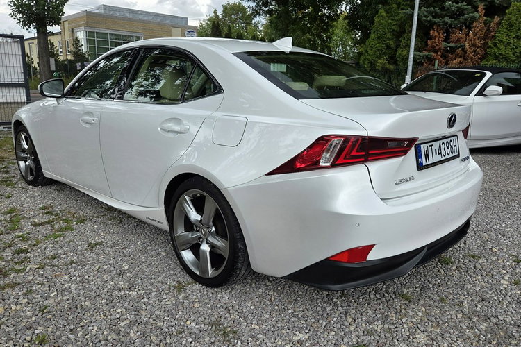 Lexus IS 2.5 Hybrid Hand Free PDC Jasna Skóra Kamera Ast. park Navi Serwis zdjęcie 7
