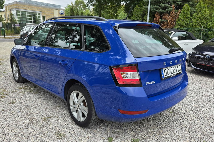 Skoda Fabia 1.0 MPI+LPG Salon Polska FV 23% Bezwypadkowy Bardzo ładny Stan zdjęcie 5