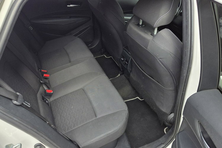 Toyota Corolla 2.0HSD 184KM Full Led El. klapa Hand free Grzane fotele zdjęcie 10