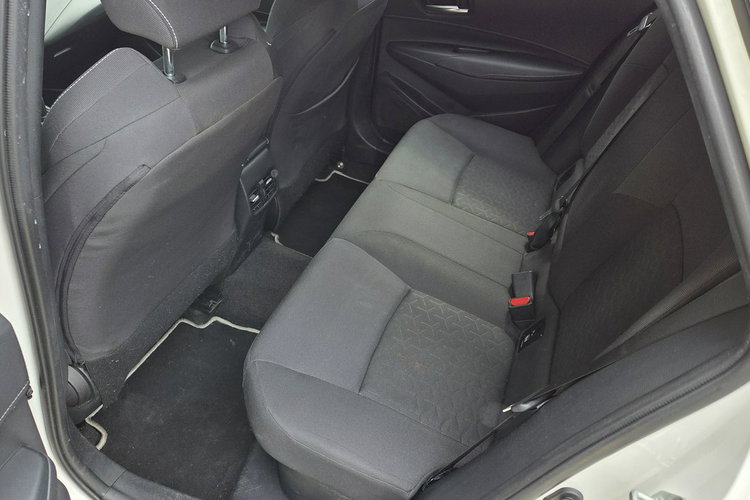 Toyota Corolla 2.0HSD 184KM Full Led El. klapa Hand free Grzane fotele zdjęcie 11