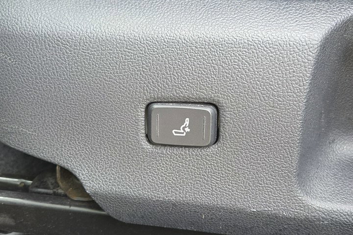 Toyota Corolla 2.0HSD 184KM Full Led El. klapa Hand free Grzane fotele zdjęcie 17