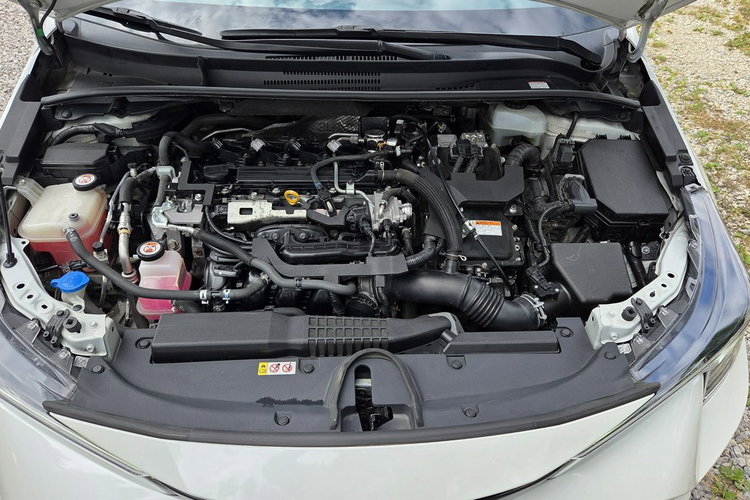 Toyota Corolla 2.0HSD 184KM Full Led El. klapa Hand free Grzane fotele zdjęcie 18