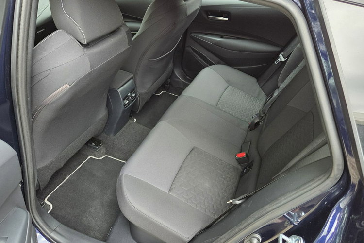 Toyota Corolla 1.8 HSD 122KM FV 23% 76 tyś km Ast. Pasa Kamera Grzane fotele zdjęcie 10