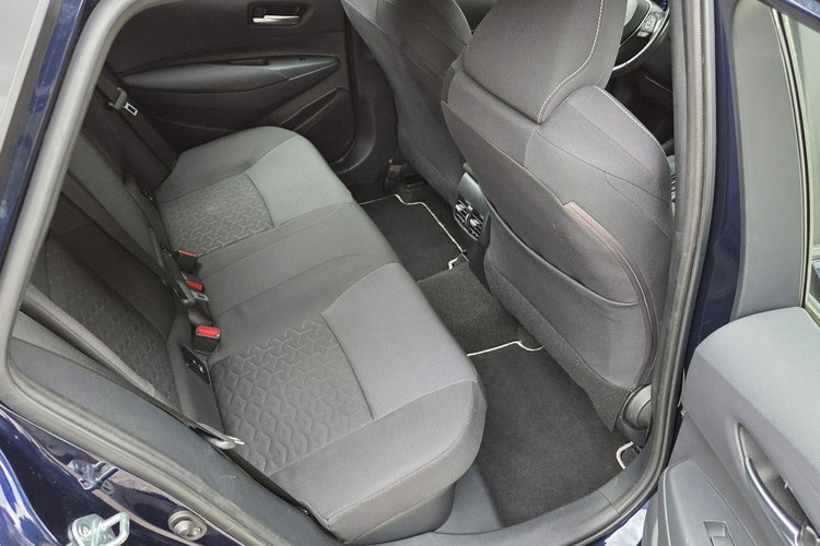 Toyota Corolla 1.8 HSD 122KM FV 23% 76 tyś km Ast. Pasa Kamera Grzane fotele zdjęcie 9