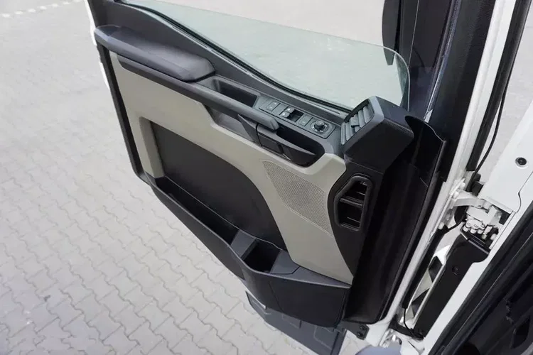 MAN TGS / 35.470 / E 6 / SKRZYNIOWY + HDS / FASSI F 545 / ŁAD. 13 105 KG / PILOT zdjęcie 40