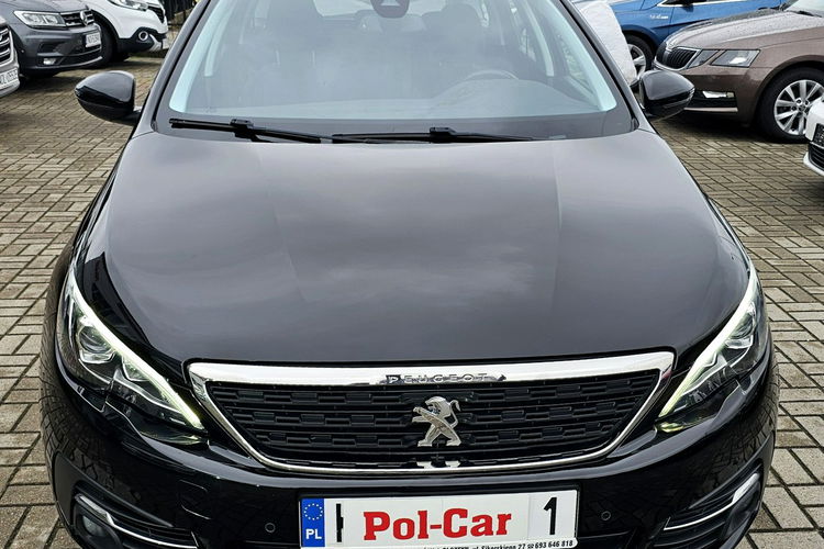 Peugeot 308 SW Model 2020 , nawigacja, czytanie znaków, kontrola pasa ruchu, led zdjęcie 2