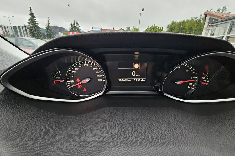 Peugeot 308 SW Model 2020 , nawigacja, czytanie znaków, kontrola pasa ruchu, led zdjęcie 26