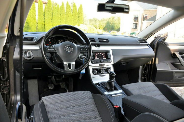 Volkswagen CC 2.0TDI(140KM) Bi-Xenon Duża Navi Welur 2xParktronik I Wł Alu17"ASO zdjęcie 29