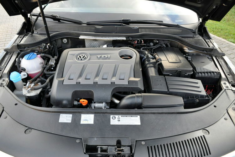 Volkswagen CC 2.0TDI(140KM) Bi-Xenon Duża Navi Welur 2xParktronik I Wł Alu17"ASO zdjęcie 38
