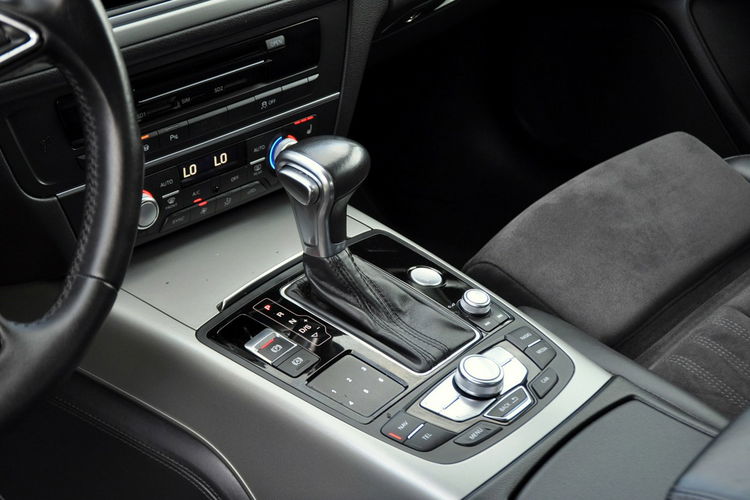 Audi A6 3.0TDI(204KM) Bi-Xenon Led Navi MMI Kamera Skóry Klimatronik Alu19"ASO zdjęcie 35