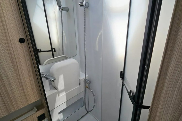 inny Adria Sunliving S 72 DL zdjęcie 15