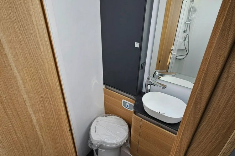 inny Adria Matrix Axess 670 SL zdjęcie 22