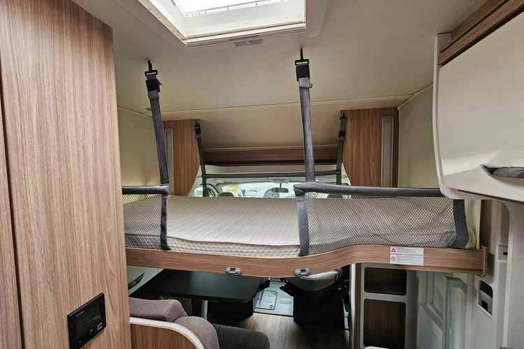 inny Burstner Delfin 690 G zdjęcie 9