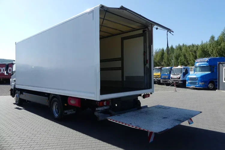 Mercedes ATEGO 1218 / KONTENER + WINDA / EURO 6 / AUTOMAT / zdjęcie 10