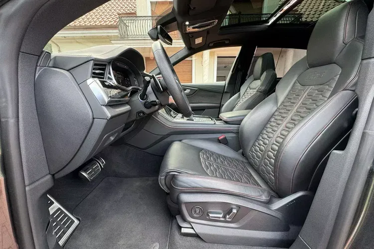Audi rs-q8 zdjęcie 18