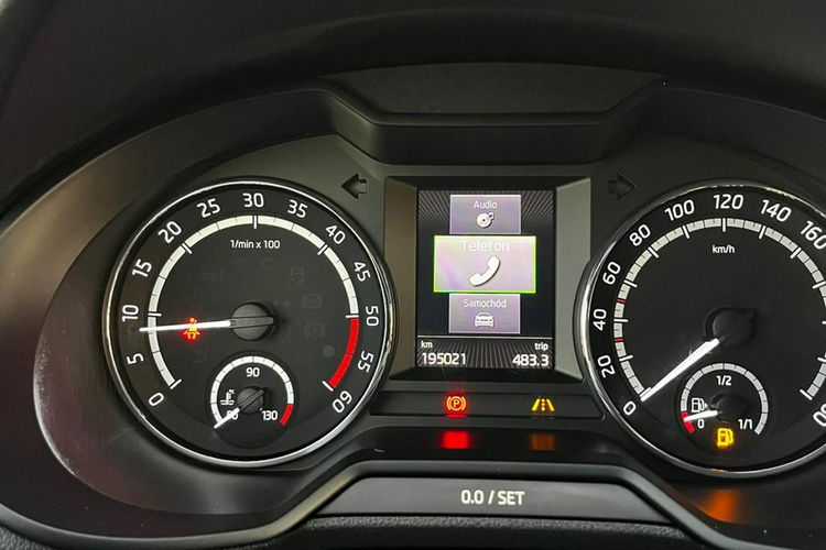 Skoda Octavia 184km RS Front Assist zdjęcie 24