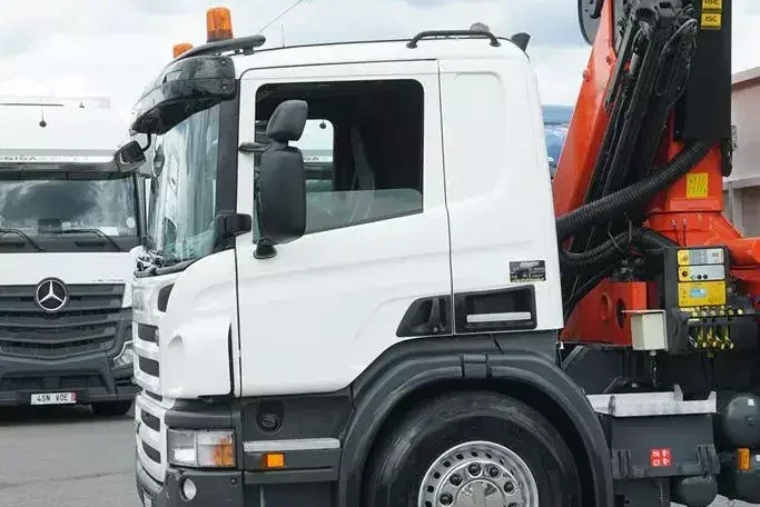 Scania / P 420 / 8 X 4 / TRIDEM / SKRZYNIOWY + HDS / PALFINGER PK 26002 / WYS. 12 M / DŁ. 8 M zdjęcie 31