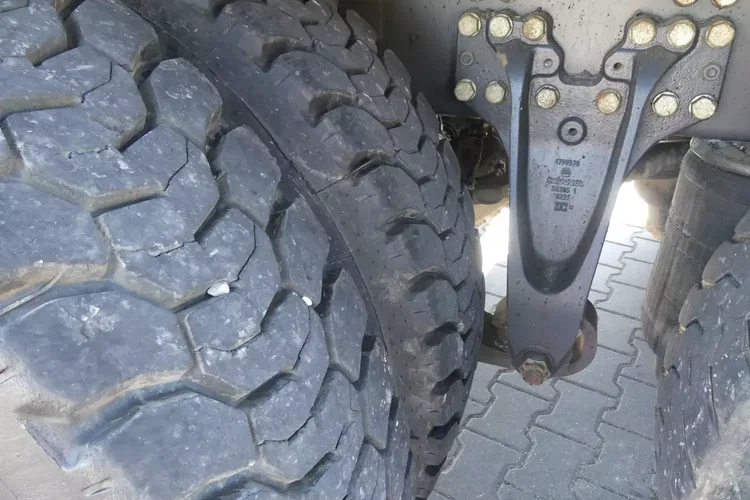 Scania P400 / 8x4 / WYWROTKA / HYDROBURTA / MANUAL / RETARDER / zdjęcie 21