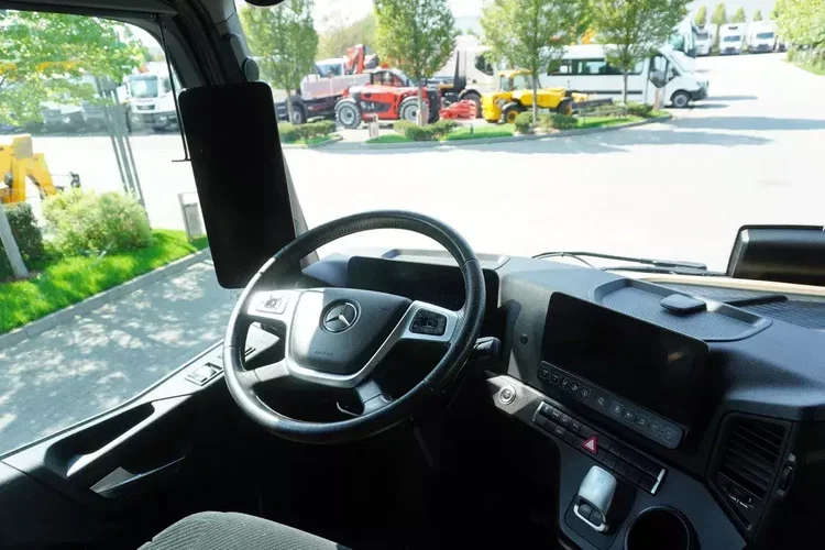 Mercedes Actros 2545 MP5 6x2 E6 / Chłodnia hakowa Kiesling / Carrier Supra 1250 zdjęcie 16