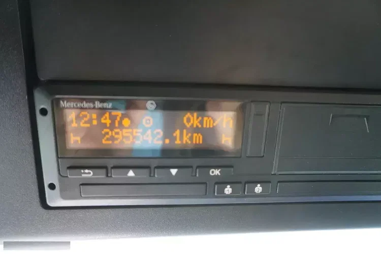 Mercedes Actros 2545 MP5 6x2 E6 / Chłodnia hakowa Kiesling / Carrier Supra 1250 zdjęcie 18
