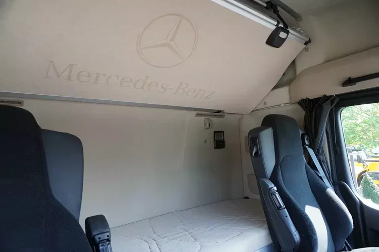 Mercedes Actros 2545 MP5 6x2 E6 / Chłodnia hakowa Kiesling / Carrier Supra 1250 zdjęcie 24