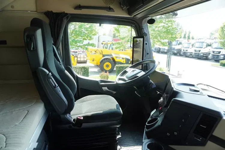 Mercedes Actros 2545 MP5 6x2 E6 / Chłodnia hakowa Kiesling / Carrier Supra 1250 zdjęcie 26