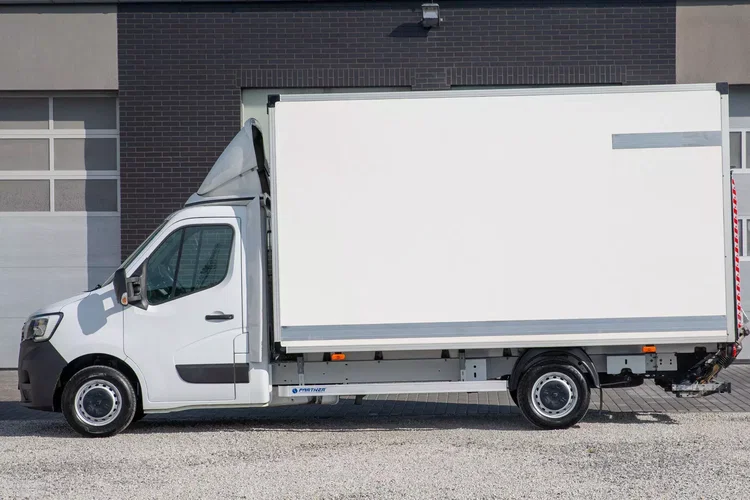 Renault Master 2.3 KONTENER + WINDA zdjęcie 9